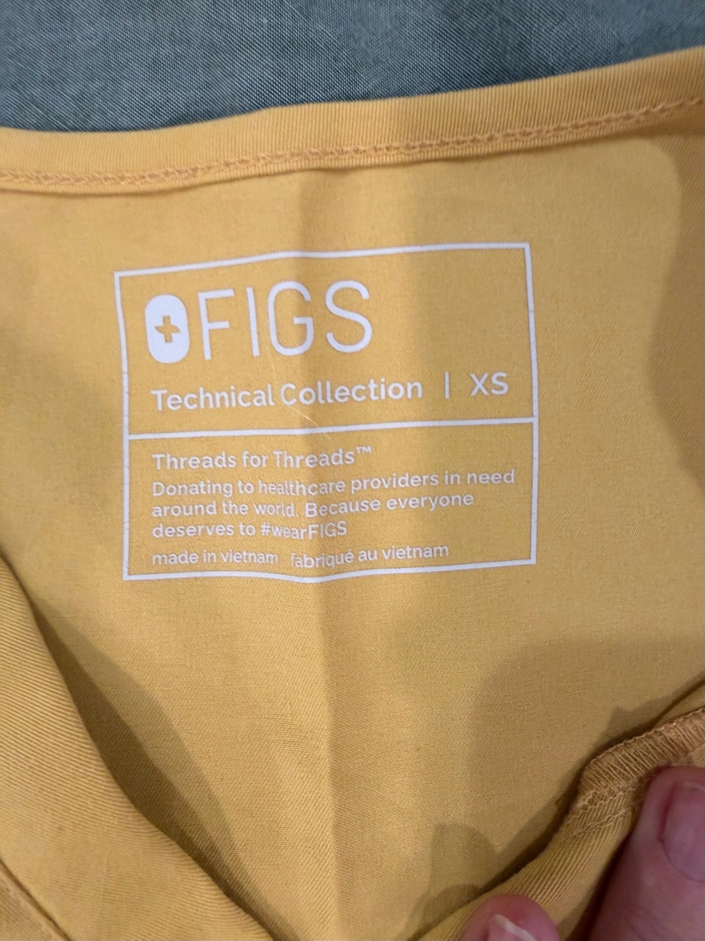 Figs Scrub Set - Light Gold - Picture 6 of 6